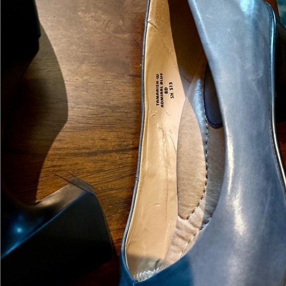 Earth Admiral Blue Leather Women's Heels - Picture 4 of 14